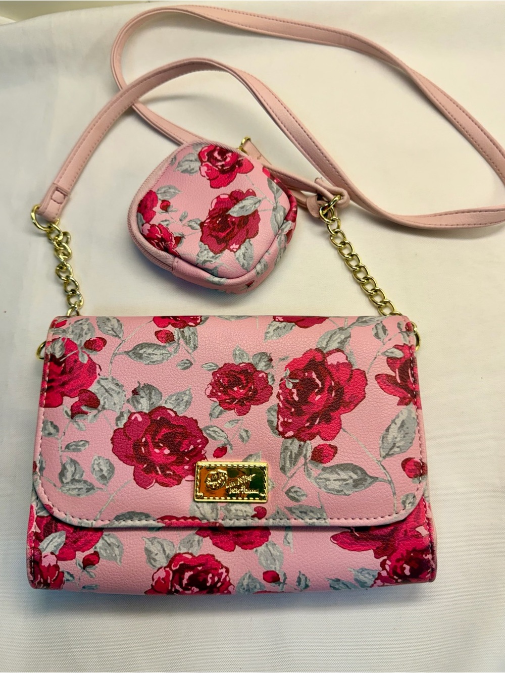 Luv Betsey by Betsey Johnson Pink Floral Crossbody Bag Chain Strap Coin Purs